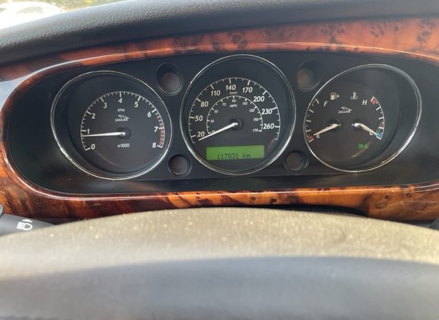 2004 Jaguar XJ8 full