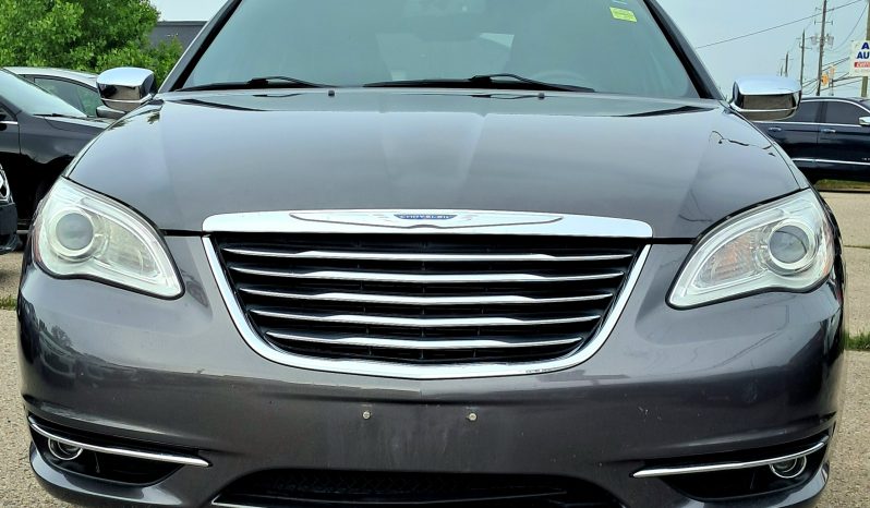 2014 Chrysler 200 Limited full