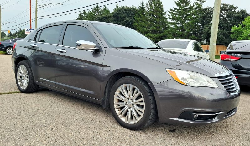 2014 Chrysler 200 Limited full