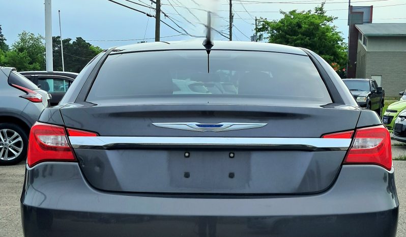 2014 Chrysler 200 Limited full