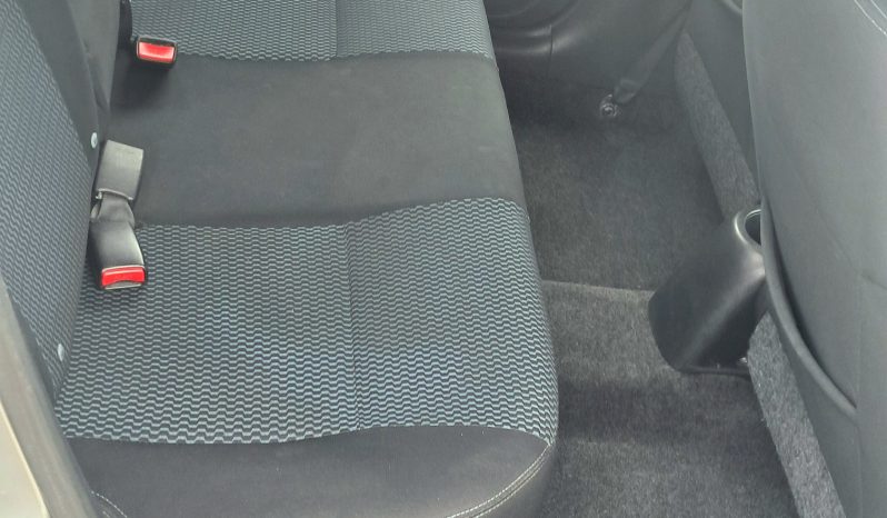 2014 Nissan Versa full