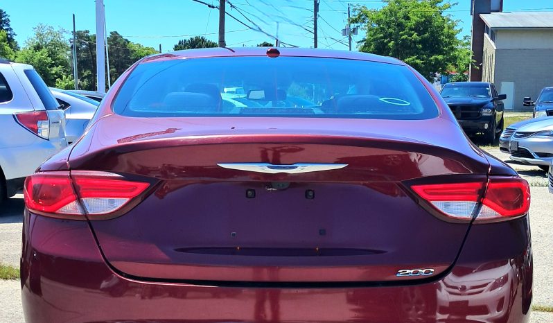 2015 Chrysler 200 Limited full