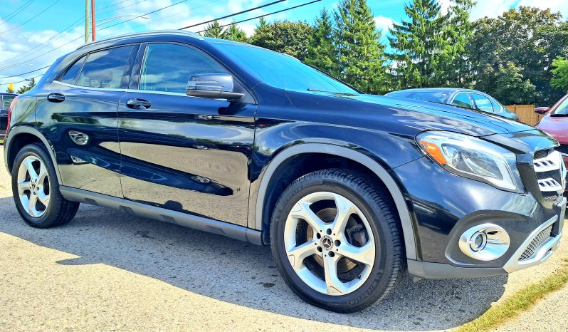 2018 Mercedes GLA 250 4MATIC full