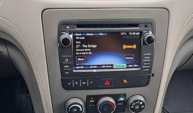 2015 Chevrolet Traverse LS 8 Passengers full