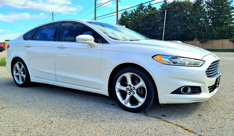 2013 Ford Fusion SE full