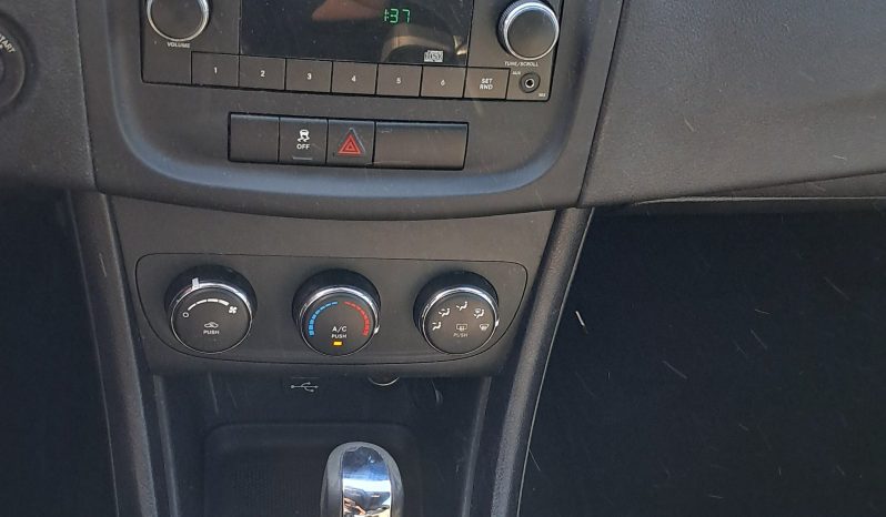 2014 Dodge Avenger SXT full