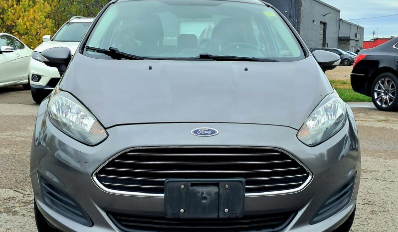 2013 Ford Fiesta SE full